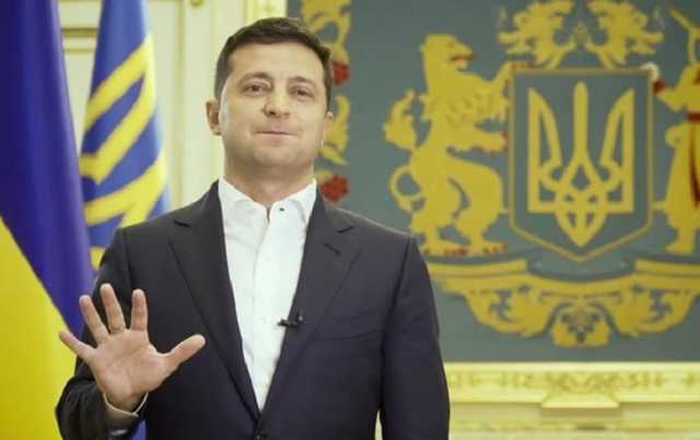 В полицию жалуются на опрос Зеленского