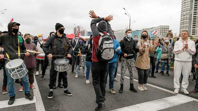 В Беларуси началась массовая забастовка: не работают кафе и магазины