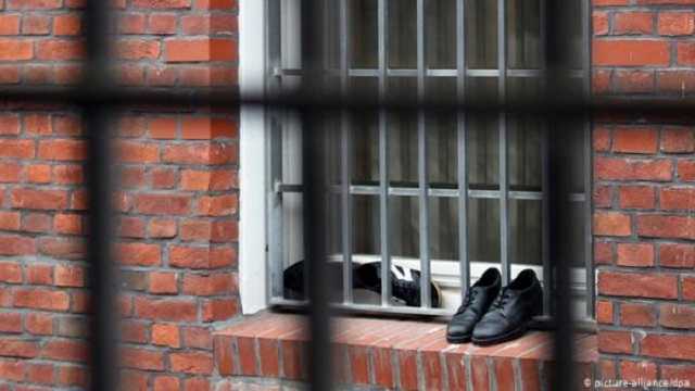 По новым дорогам - в тюрьму