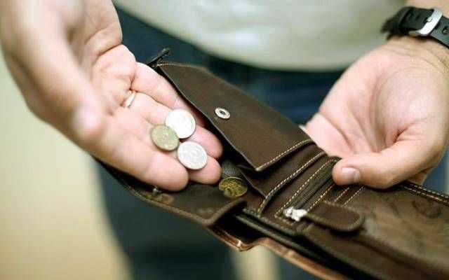 Работодатели хуже платят людям: зарплатные долги уверенно растут