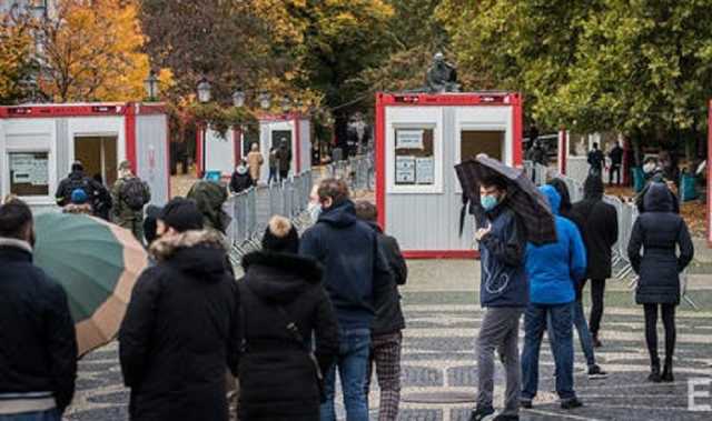 В Словакии протестировали на коронавирус 2,5 миллиона человек за день