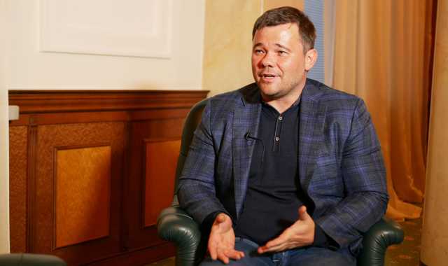 “Какой второй срок? Он думает, как досидеть первый”: Богдан о Зеленском