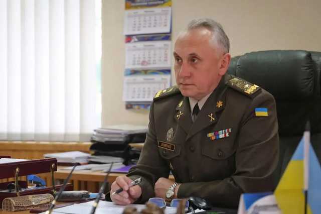 Волонтер: Генерал Хоменко приказывал госпиталям принимать недоукомплектованные аппараты ИВЛ