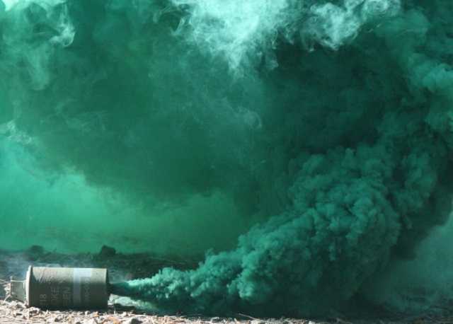 В Киеве бросилии дымовые шашки в здание НАУ