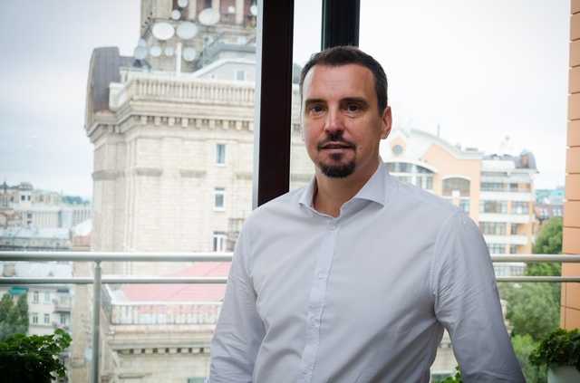 Абромавичуса ввели в состав набсовета “Ощадбанка”