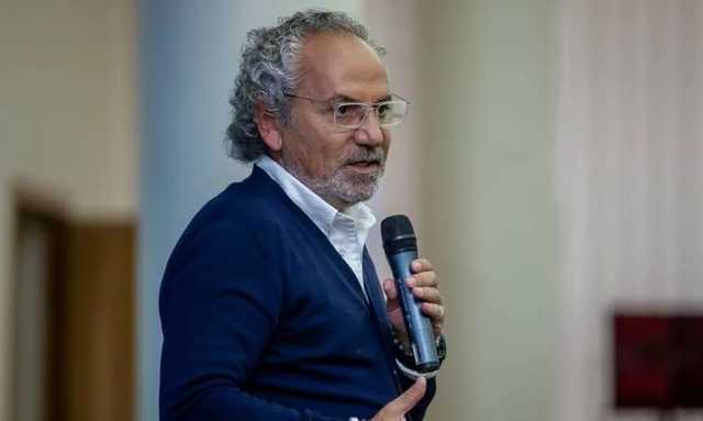 С Россией нужно разговаривать агрессивно и с позиции силы, – Шустер