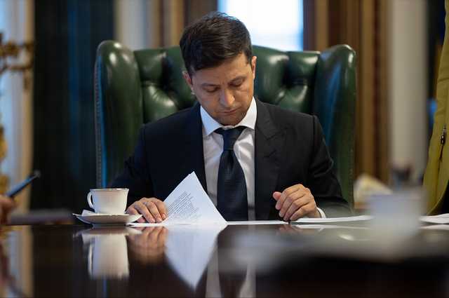 Зеленський звільнив голів ОДА трьох областей