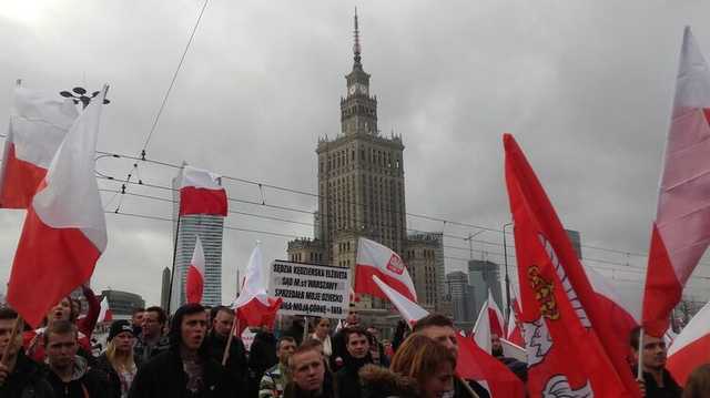 Мэр Варшавы из-за пандемии запретил марш ультраправых ко Дню независимости Польши