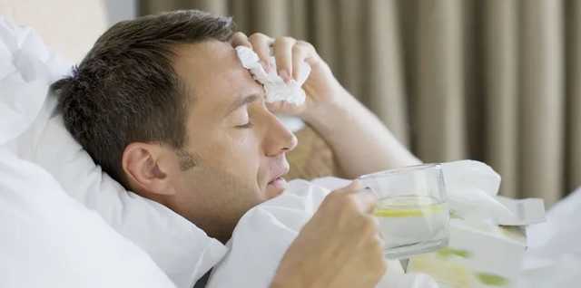 Степанов озвучил показания к госпитализации с коронавирусом