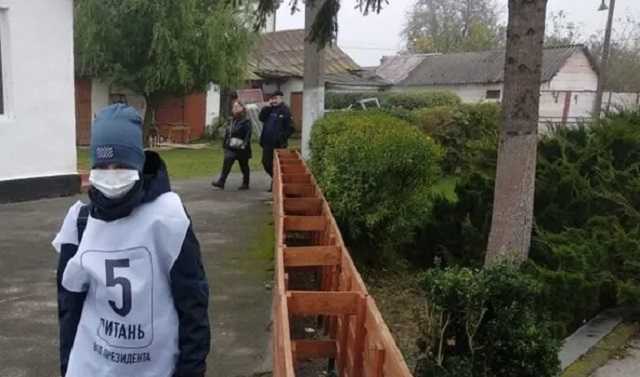 Корниенко сказал, когда обнародуют результаты опроса Зеленского