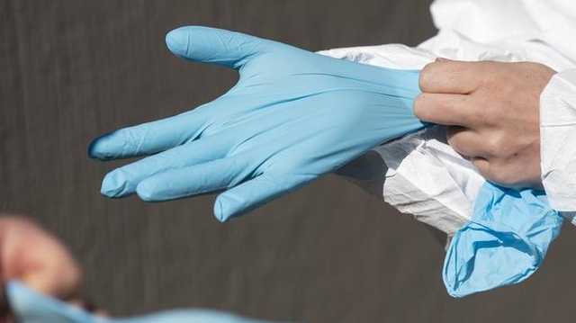 Инфекционист рассказала, нужно ли носить перчатки во время пандемии