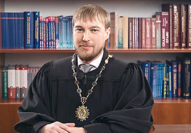 Шестой апелляционный суд Киева разрешил строительство 30-метрового отеля на Андреевском спуске