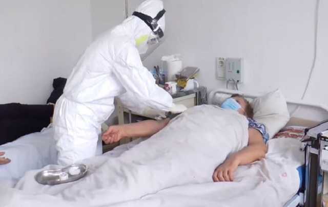 Уже пандемия. "Мы в палате дышали кислородом по очереди»