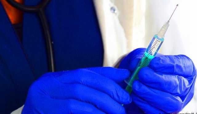 Трамп: вакцина от СOVID-19 будет доступна в апреле