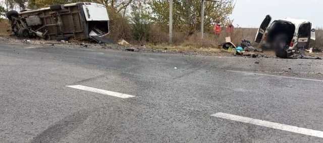 Под Одессой столкнулись два микроавтобуса с пассажирами, есть погибшие