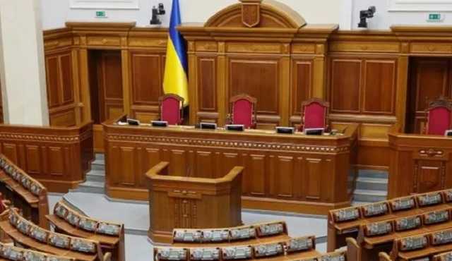 Зеленский задумал новые увольнения? В "Слуге народа" сказали, где "полетят головы"