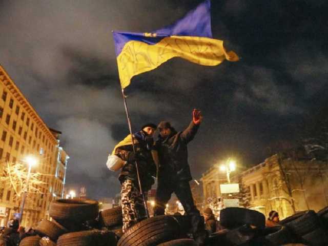 Активисты собираются проведать Зеленского в Феофании: с собой берут шины и куски асфальта