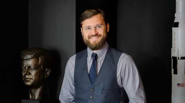 Кабмин уволил проворовавшегося руководителя Госкосмоса Владимира Усова