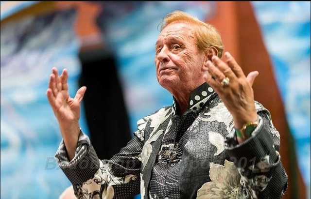 Названа причина смерти режиссера Виктюка