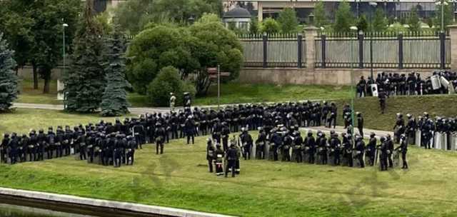 Силовики могут устроить "дворцовый переворот" в Беларуси