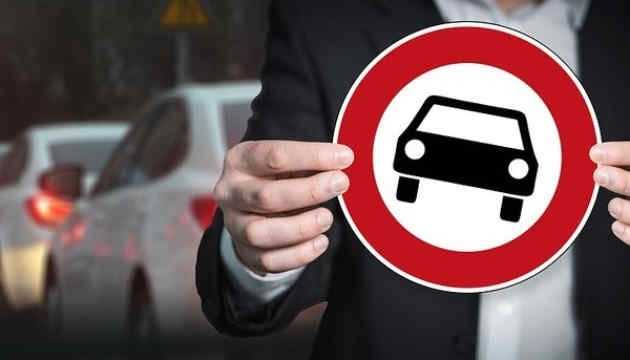 Британія заборонить продаж бензинових та дизельних автівок з 2030 року