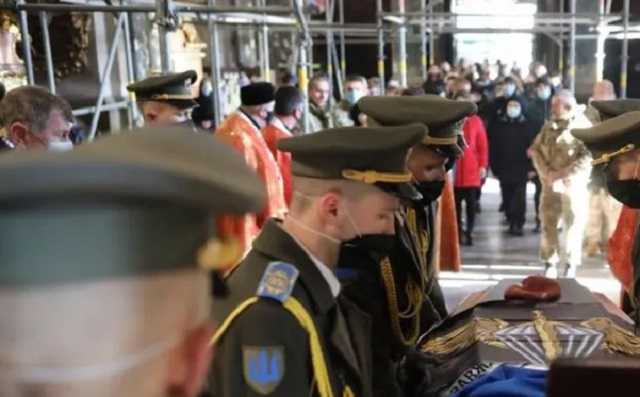 Во Львове простились с застреленным на Донбассе 21-летним разведчиком