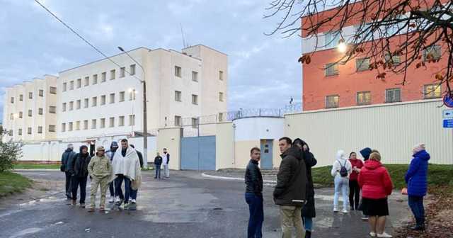 Вести из белорусских изоляторов: Вся страна в тюрьме