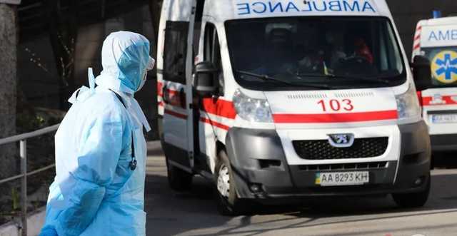 Врач подсказал, как украинцам добиться госпитализации в случае COVID-19