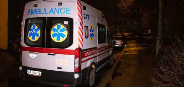 В Киеве мужчина разбился насмерть при падении с высотки