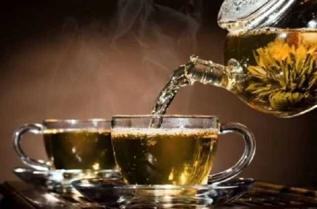 Можно ли заразиться COVID-19 от переболевших людей: ответ Комаровского