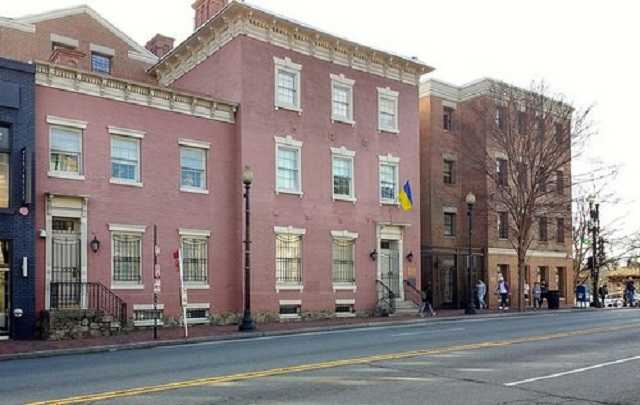 В Вашингтоне Зеленский решает сиюминутную задачу, не думая о последствиях