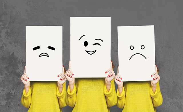 Дослідження показало ставлення українців до подій в країні: зростання песимістів до 45%