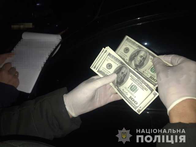 В Кропивницком попался на взятке чиновник управления Гоструда