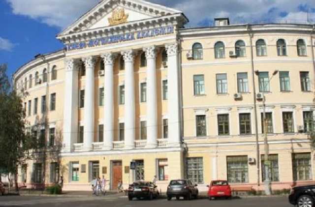 Киево-Могилянка примет на обучение отчисленных за участие в протестах белорусских студентов