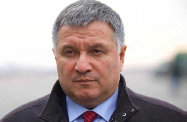 Аваков выступает за срочное введение локдауна на срок, не менее трех недель