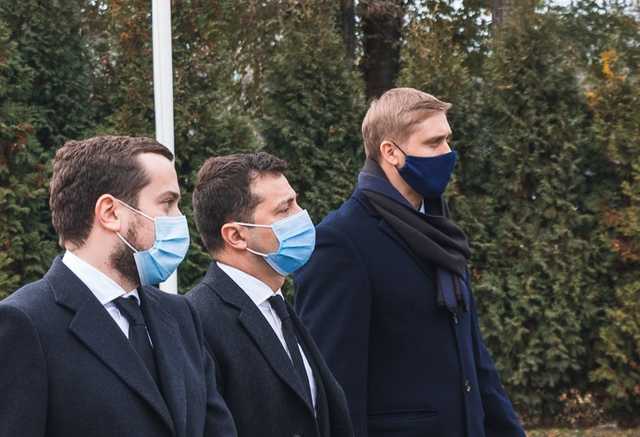 В Днепре охрана запретила журналистам снимать Зеленского