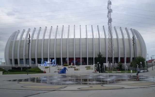В столице Хорватии разворачивают временный госпиталь для больных COVID-19