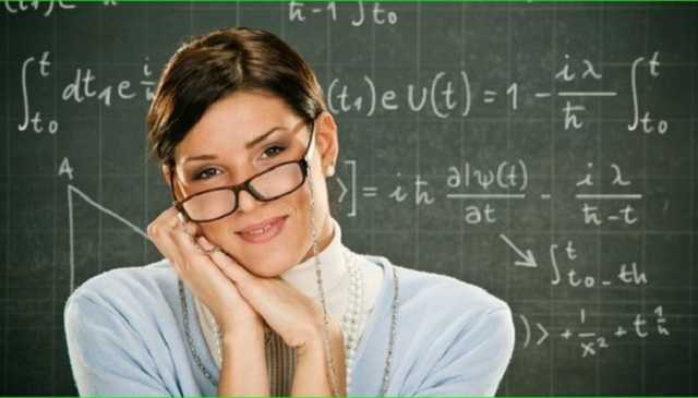 Повышение зарплат украинским учителям отложили до конца 2021 года