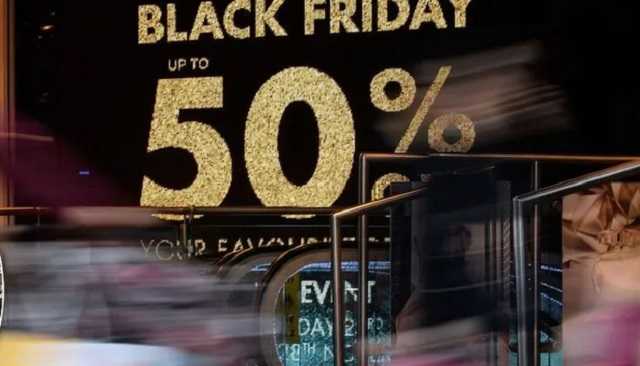 В погоне за скидками в "черную пятницу" на Киевщине "забыли" о карантине