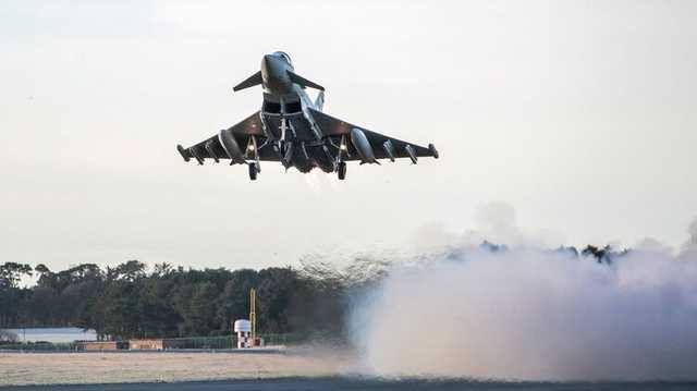 Британские ВВС перехватили два российских военных самолета около Шотландии