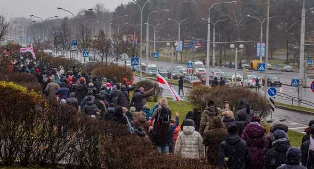 В Беларуси завершился "Марш соседей", сопровождавшийся задержаниями и стрельбой