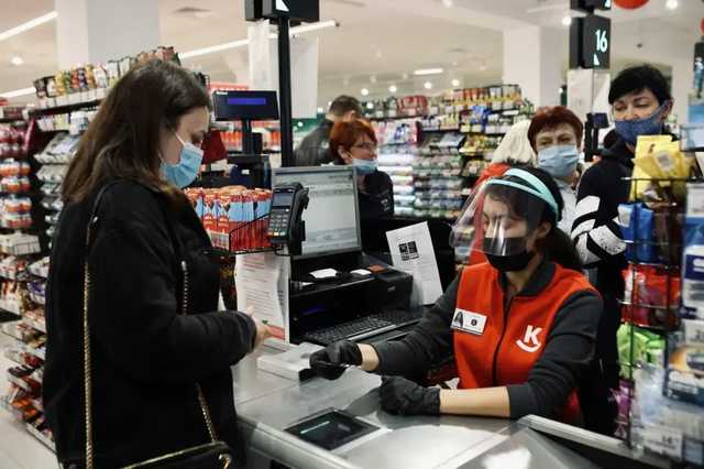 Сфера обслуговування в Україні з 16 січня переходить виключно на українську мову