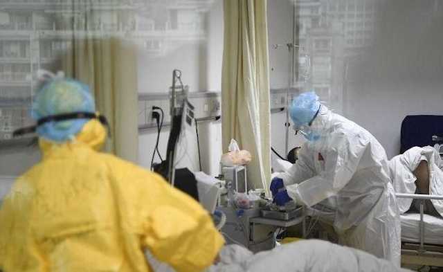 В РФ второй день подряд регистрируют максимальную смертность от коронавируса