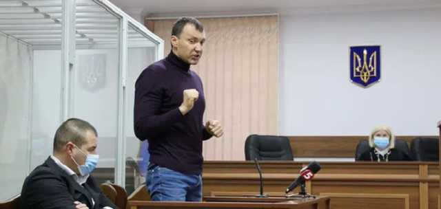 Одиозному судье Майдана разрешили работать в Печерском суде пожизненно