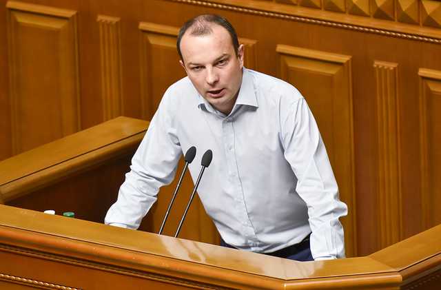 Соболев зовет всех на Банковую