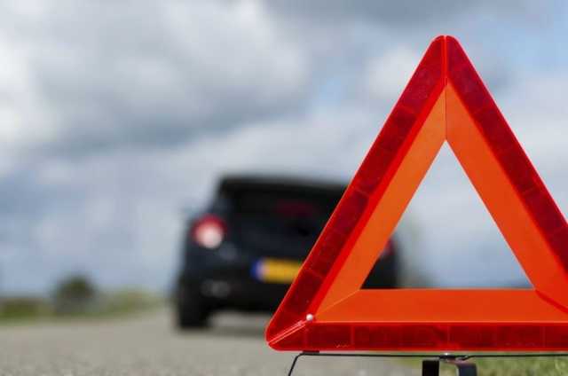 В Запорожской области легковушка столкнулась с грузовиком, есть погибшие