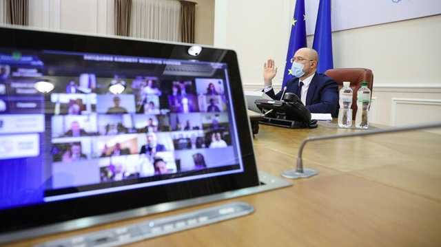 Завтра и.о. министров лишат большей части полномочий: Вступает в силу новый закон