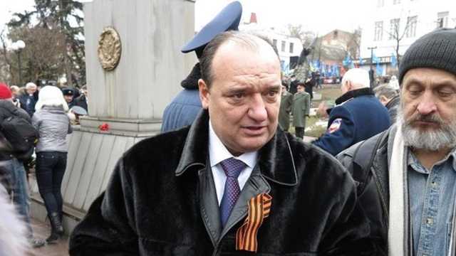 Любитель «русского мира» и друг боевиков «ЛНР» Струк вступил в должность мэра Кременной