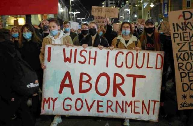 «Люди на вулиці потребують куди глибших змін»: інтерв’ю з активістками польських протестів