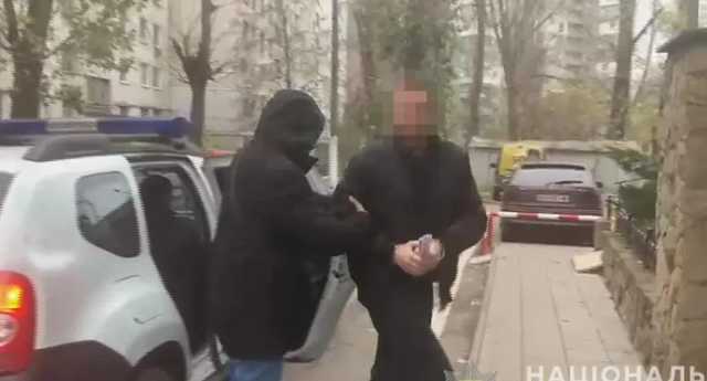 В Одессе мужчина зарезал будущего крестного своего ребенка во время подготовки к крестинам